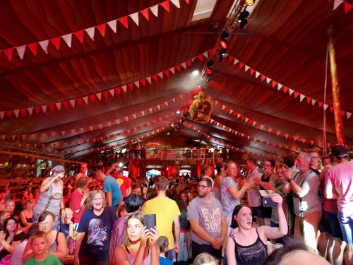 Die Dorfrocker Tag der Generationen Radio Euroherz Hofer Volksfest 2018 – Foto 52