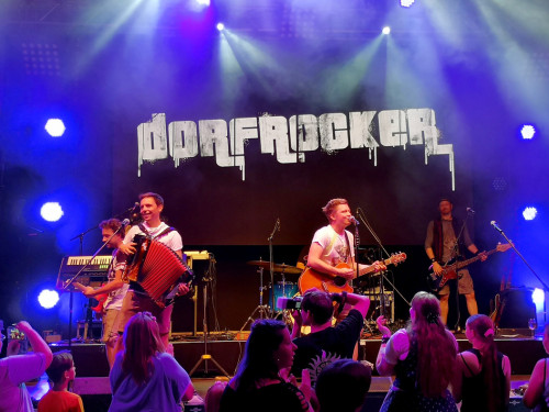 Die Dorfrocker Tag der Generationen Radio Euroherz Hofer Volksfest 2018 – Foto 55