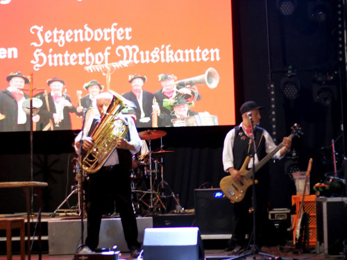 Tag der Sparkasse Jetzendorfer Hinterhofmusikanten Hofer Volksfest 2018 – Foto 3
