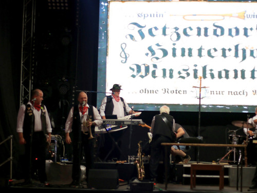 Tag der Sparkasse Jetzendorfer Hinterhofmusikanten Hofer Volksfest 2018 – Foto 11