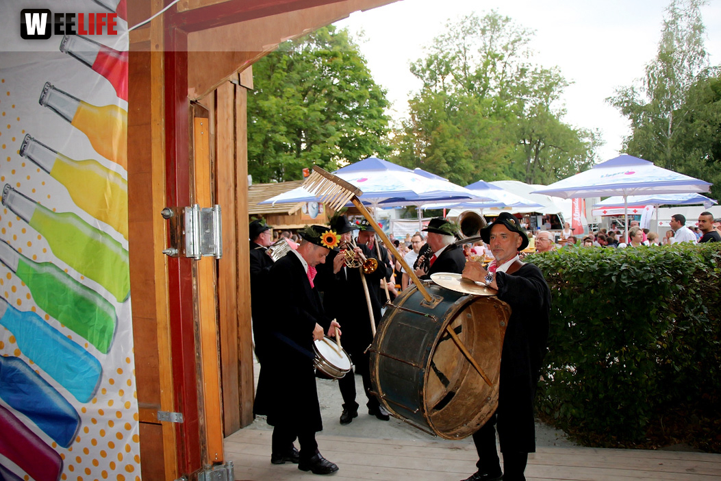 Tag der Sparkasse Jetzendorfer Hinterhofmusikanten Hofer Volksfest 2018