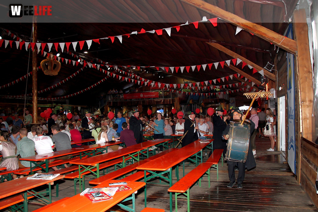 Tag der Sparkasse Jetzendorfer Hinterhofmusikanten Hofer Volksfest 2018