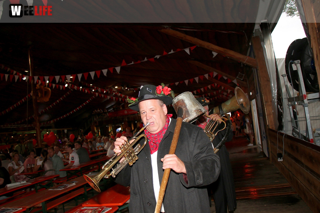 Tag der Sparkasse Jetzendorfer Hinterhofmusikanten Hofer Volksfest 2018