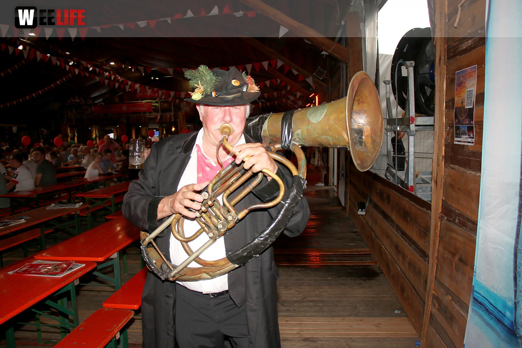 Tag der Sparkasse Jetzendorfer Hinterhofmusikanten Hofer Volksfest 2018