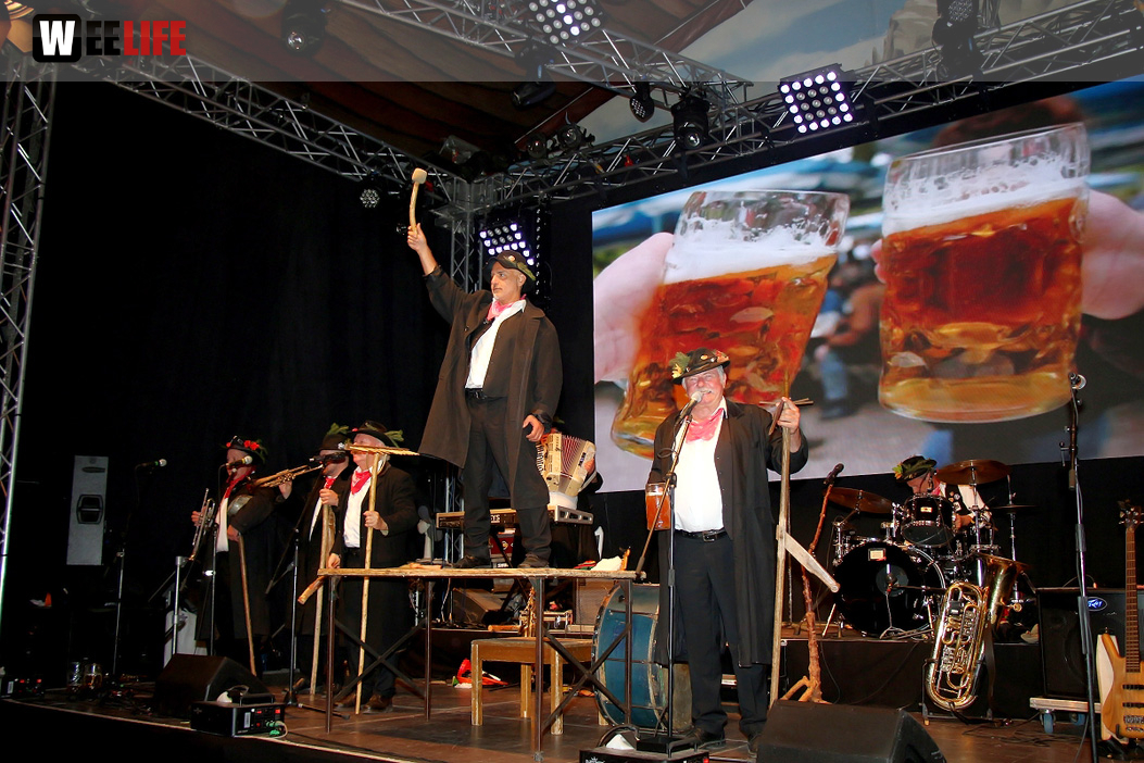 Tag der Sparkasse Jetzendorfer Hinterhofmusikanten Hofer Volksfest 2018