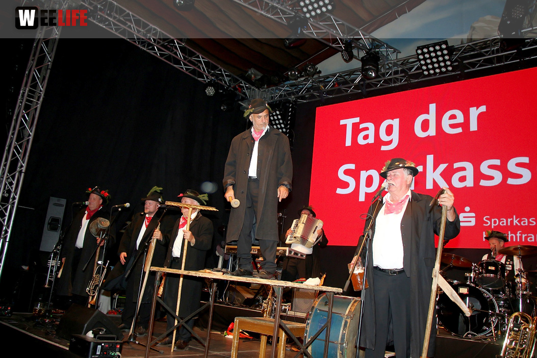 Tag der Sparkasse Jetzendorfer Hinterhofmusikanten Hofer Volksfest 2018