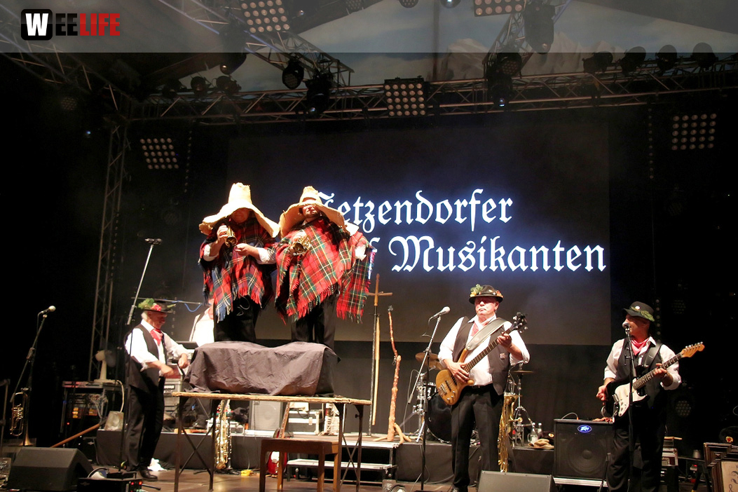 Tag der Sparkasse Jetzendorfer Hinterhofmusikanten Hofer Volksfest 2018