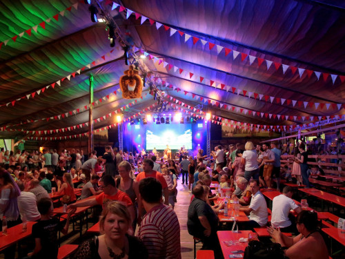 Surprise Tag 8 Hofer Volksfest 2018 – Foto 15