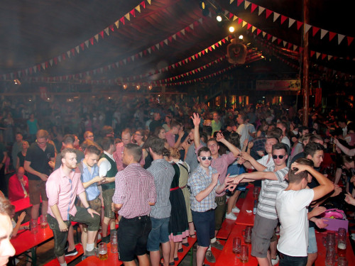 Surprise Tag 8 Hofer Volksfest 2018 – Foto 54