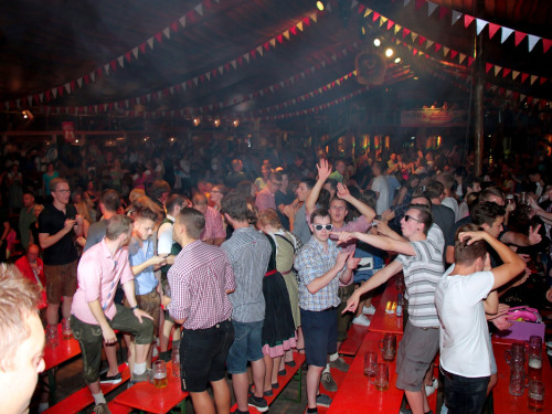 Surprise Tag 8 Hofer Volksfest 2018 – Foto 55