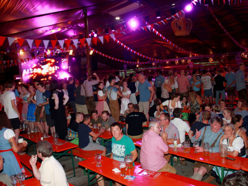 Aischzeit Aetka-Tag Tag 9 Hofer Volksfest 2018 – Foto 19