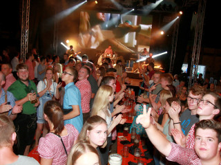 Foto 216925 im Album