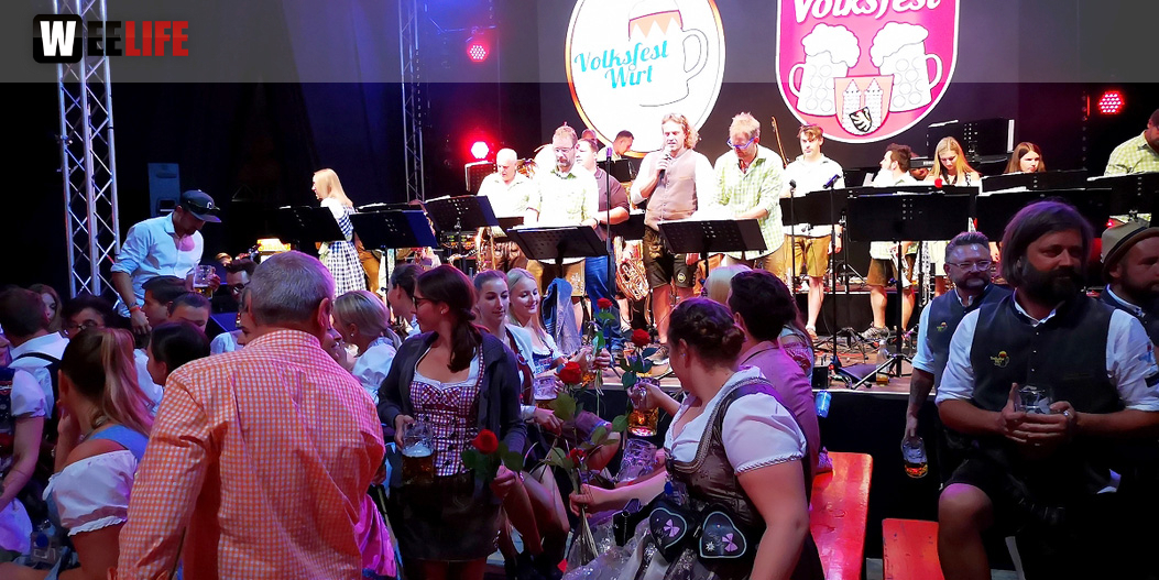 Auszug der Bedienungen  Hofer Volksfest 2018