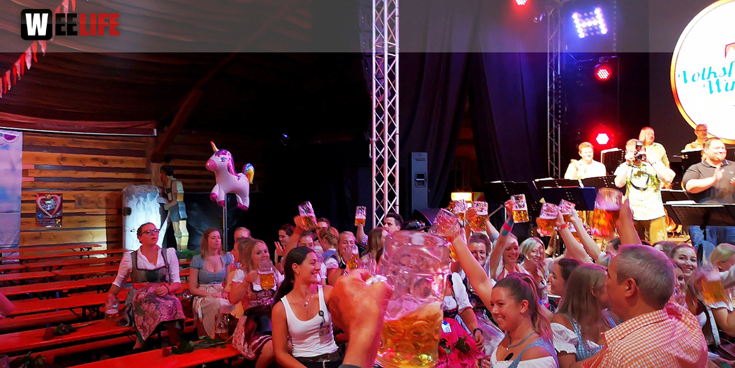 Auszug der Bedienungen  Hofer Volksfest 2018