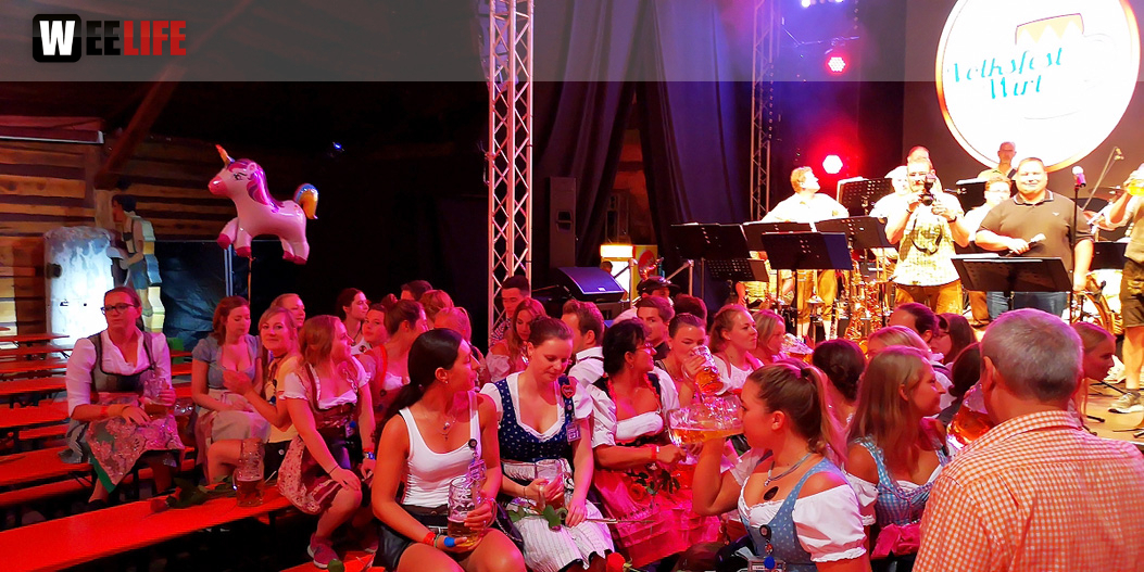 Auszug der Bedienungen  Hofer Volksfest 2018