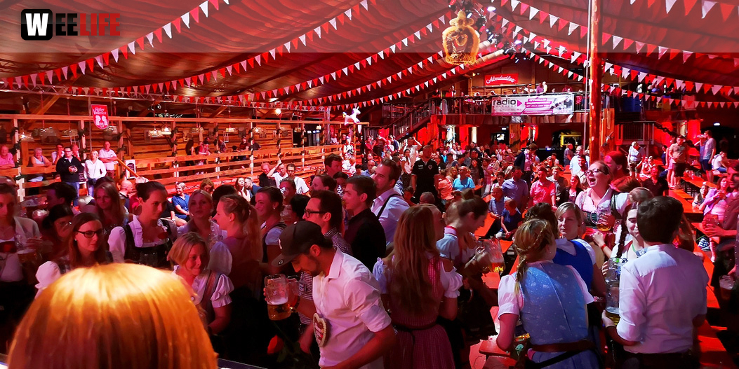 Auszug der Bedienungen  Hofer Volksfest 2018
