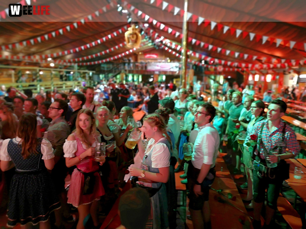 Auszug der Bedienungen  Hofer Volksfest 2018