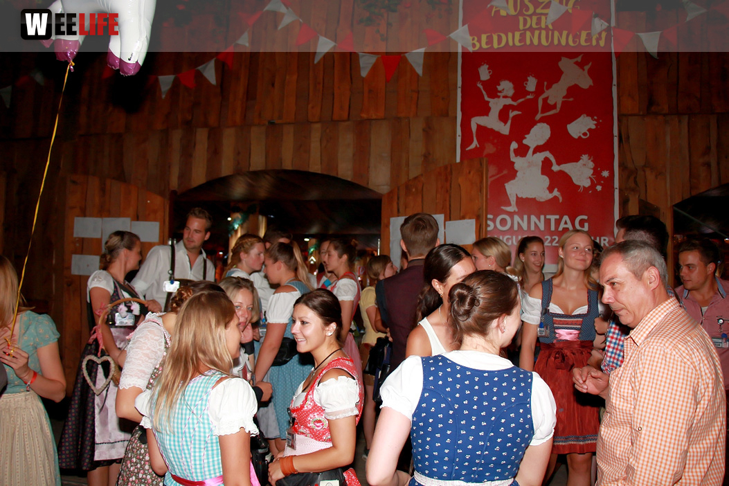 Auszug der Bedienungen  Hofer Volksfest 2018
