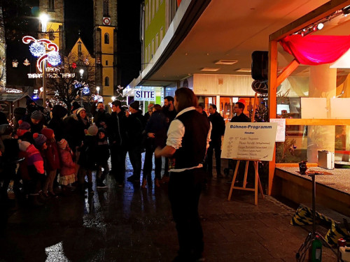 Feuerspucker Chariash Weihnachtsmarkt Hof 2.12.2018 – Foto 9