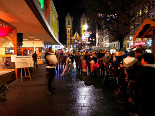 Vorschau des vorherigen Fotos
