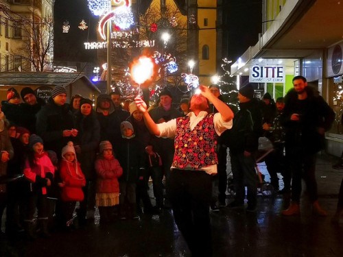 Feuerspucker Chariash Weihnachtsmarkt Hof 2.12.2018 – Foto 19