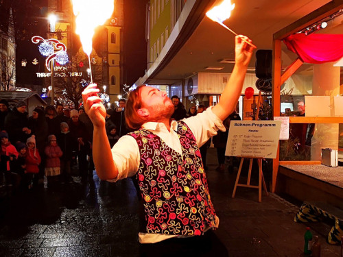 Feuerspucker Chariash Weihnachtsmarkt Hof 2.12.2018 – Foto 20