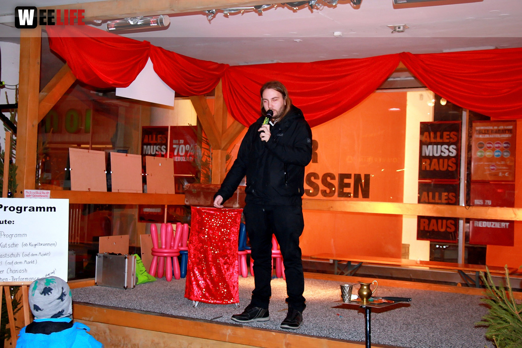 Feuerspucker Chariash Weihnachtsmarkt Hof 2.12.2018