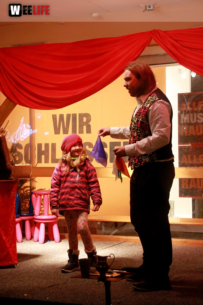 Feuerspucker Chariash Weihnachtsmarkt Hof 2.12.2018