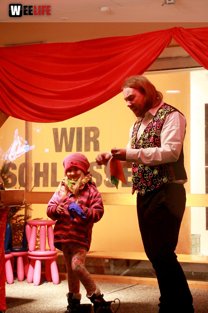 Feuerspucker Chariash Weihnachtsmarkt Hof 2.12.2018