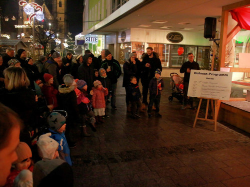 Feuerspucker Chariash Weihnachtsmarkt Hof 2.12.2018 – Foto 36