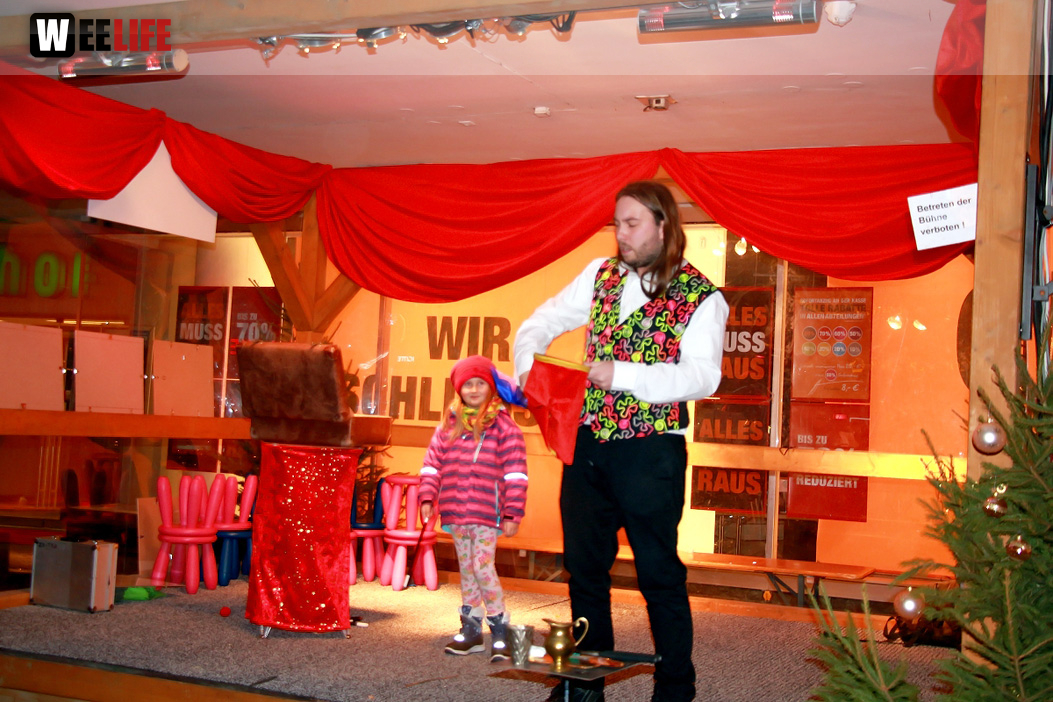 Feuerspucker Chariash Weihnachtsmarkt Hof 2.12.2018