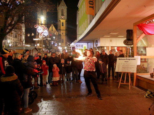 Feuerspucker Chariash Weihnachtsmarkt Hof 2.12.2018 – Foto 42
