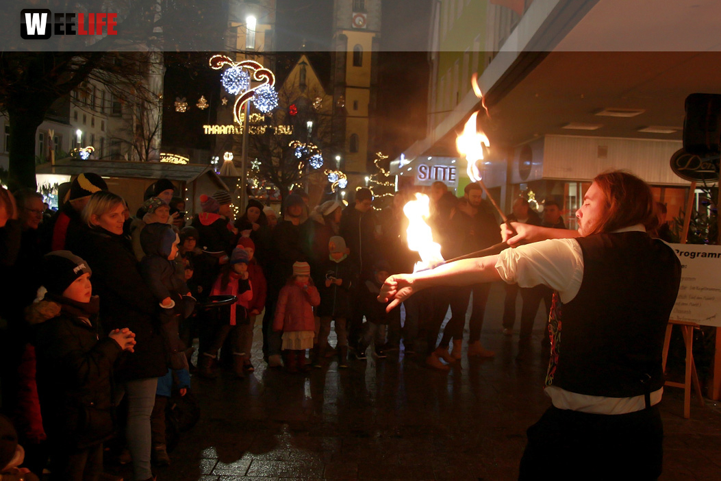 Feuerspucker Chariash Weihnachtsmarkt Hof 2.12.2018