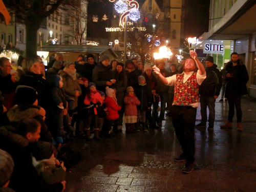 Feuerspucker Chariash Weihnachtsmarkt Hof 2.12.2018 – Foto 46