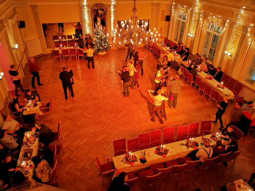 1. Feuerzangenbowle TS Swing – Foto 11