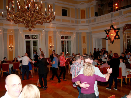 1. Feuerzangenbowle TS Swing – Foto 32
