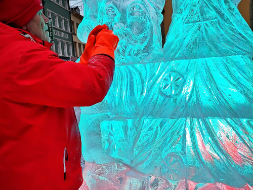 Eisschnitzer  Hofer Weihnachtsmarkt 2018 16.12.2018 – Foto 22