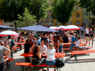 Vorschau des vorherigen Fotos