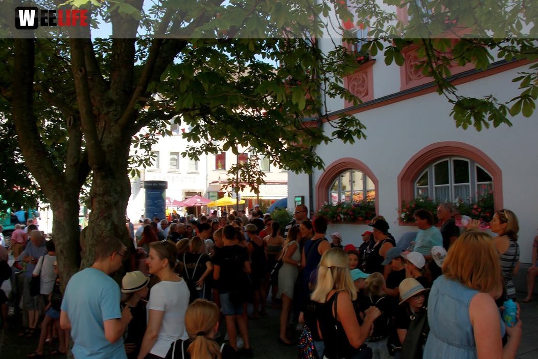 Aufstellung Volksfestumzug  Hofer Volksfest Tag 1