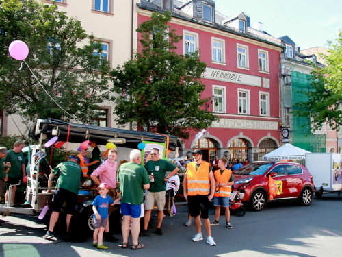 Aufstellung Volksfestumzug  Hofer Volksfest Tag 1 – Foto 12
