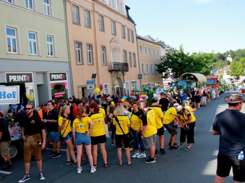 Aufstellung Volksfestumzug  Hofer Volksfest Tag 1 – Foto 14