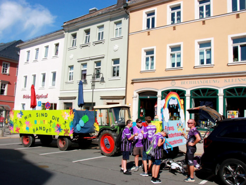 Aufstellung Volksfestumzug  Hofer Volksfest Tag 1 – Foto 17