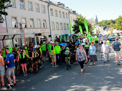 Aufstellung Volksfestumzug  Hofer Volksfest Tag 1 – Foto 21