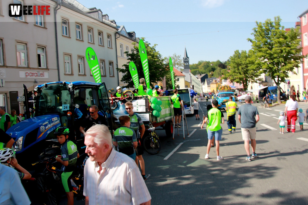 Aufstellung Volksfestumzug  Hofer Volksfest Tag 1