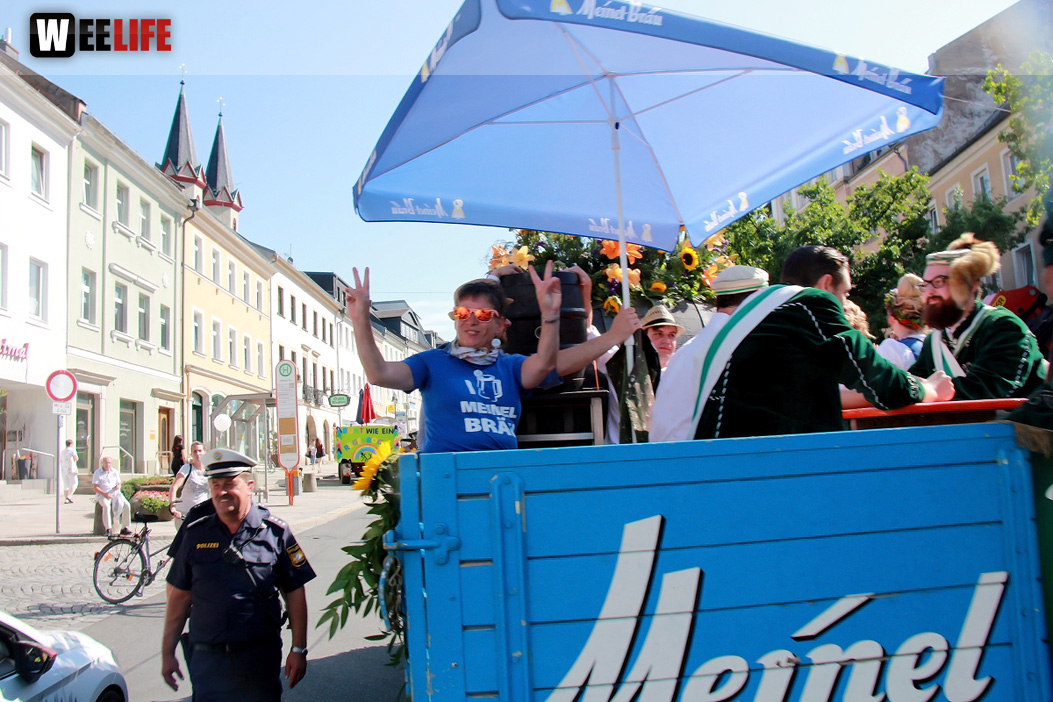 Aufstellung Volksfestumzug  Hofer Volksfest Tag 1