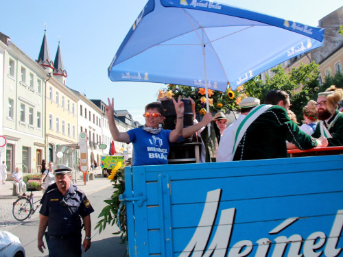 Aufstellung Volksfestumzug  Hofer Volksfest Tag 1 – Foto 26