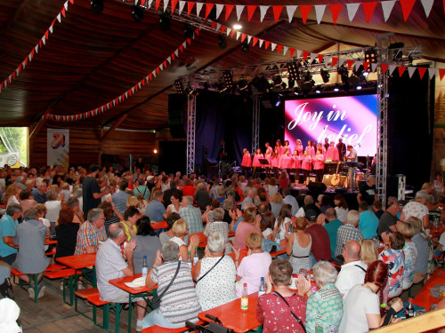 Gospelfrühschoppen mit Joy in Belief ProHof Hofer Volksfest 2019 – Foto 30