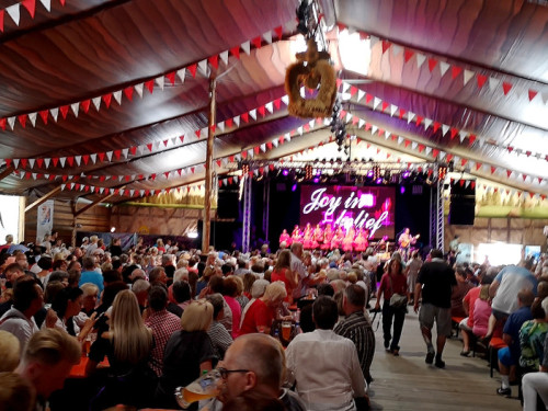 Gospelfrühschoppen mit Joy in Belief ProHof Hofer Volksfest 2019 – Foto 81