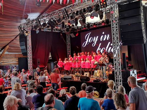 Gospelfrühschoppen mit Joy in Belief ProHof Hofer Volksfest 2019 – Foto 104