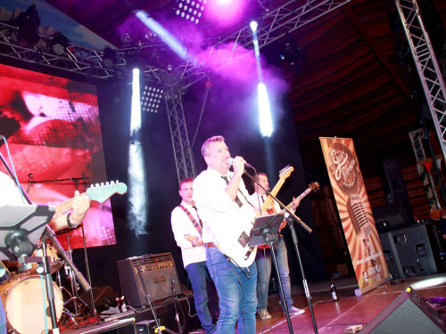 Gery & the Johnboys  Tag der Generationen Hofer Volksfest Tag 4 – Foto 74